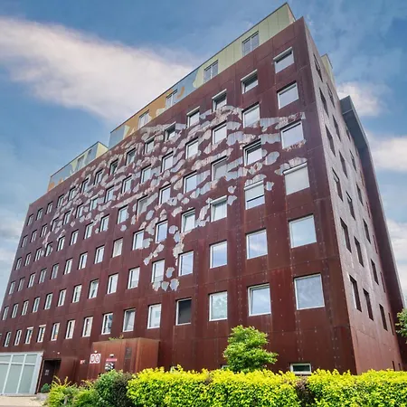 Locelot Premium 2 Floor With Ac Прага