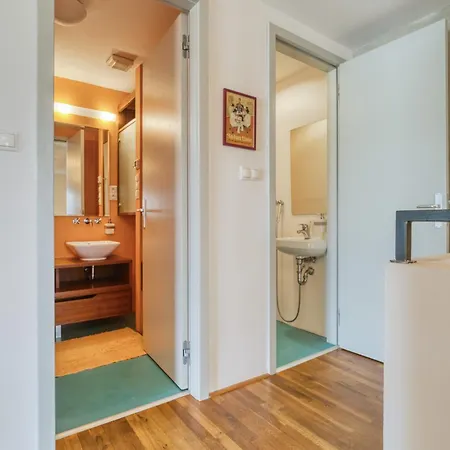 Апартаменты Locelot Premium 2 Floor With Ac