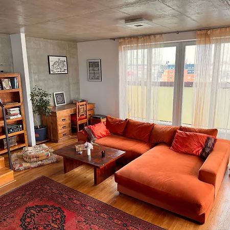 Locelot Premium 2 Floor Near O2 Arena Prag