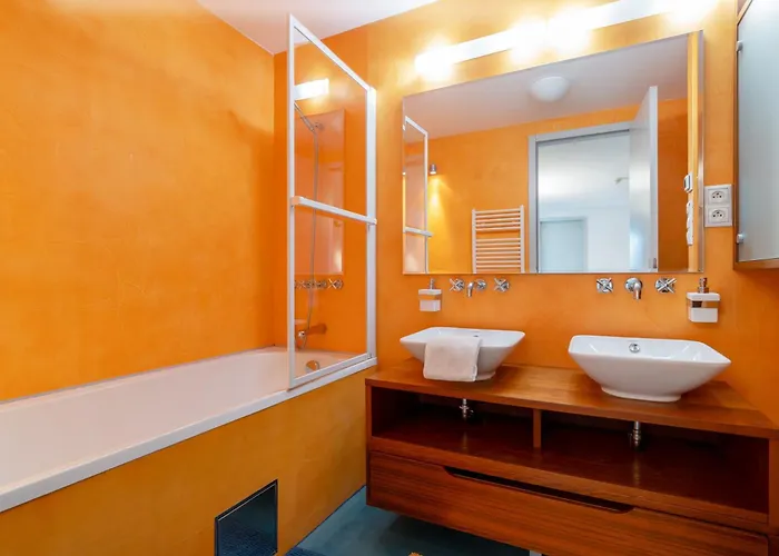Locelot Premium 2 Floor Near O2 Arena * Praga