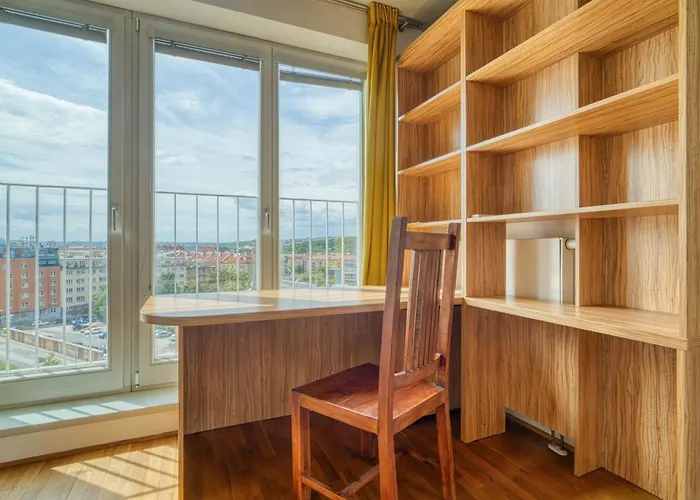 Locelot Premium 2 Floor Near O2 Arena