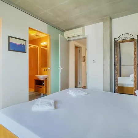 Apartament Locelot Premium 2 Floor Near O2 Arena Praga