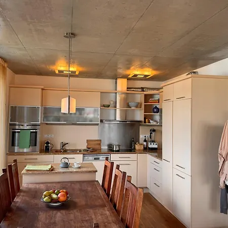 Locelot Premium 2 Floor Near O2 Arena *